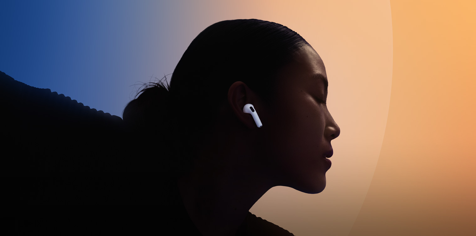 Una bailarina usando airpods 5
